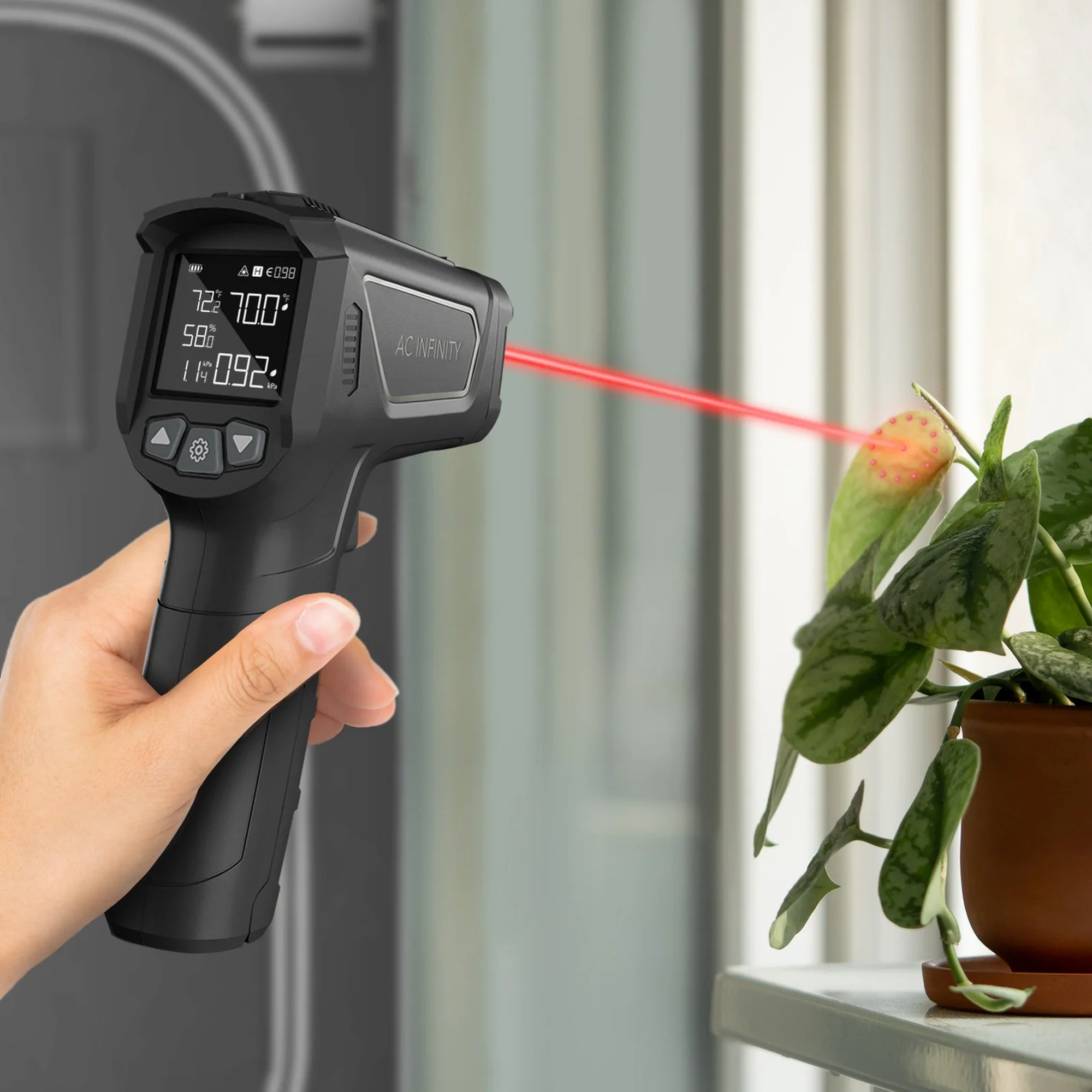 AC Infinity Handheld VPD Monitor — Lifestyle