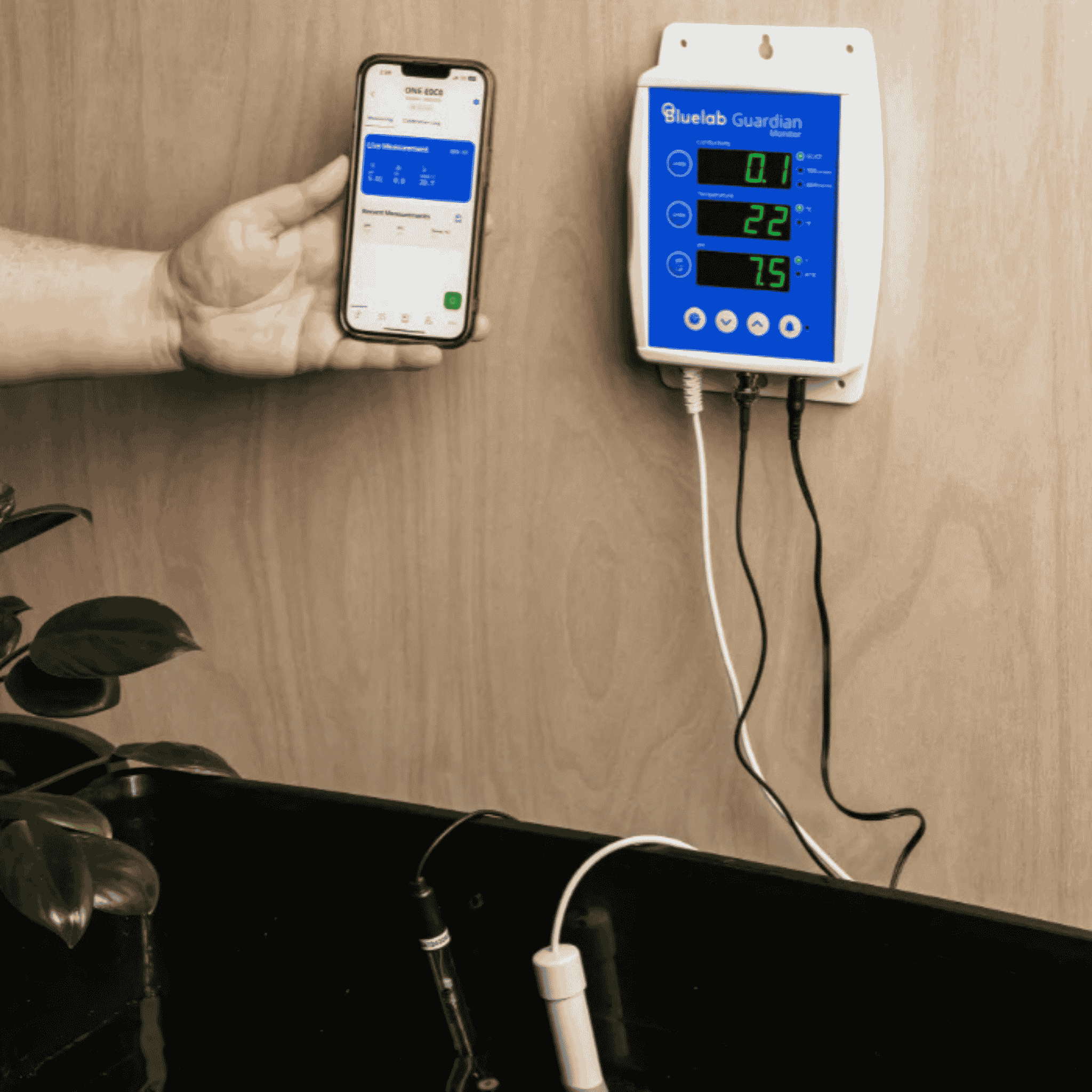 Bluelab Guardian Monitor